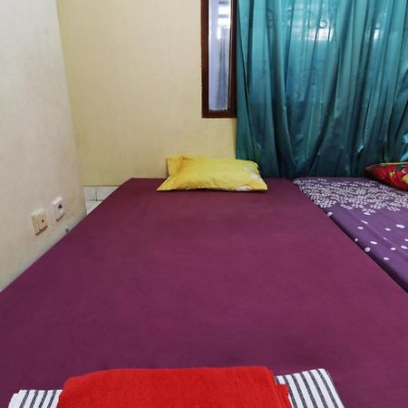 Backpack Syariah Cempaka Putih Barat Hostel Jakarta Buitenkant foto