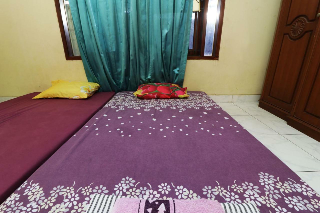 Backpack Syariah Cempaka Putih Barat Hostel Jakarta Buitenkant foto