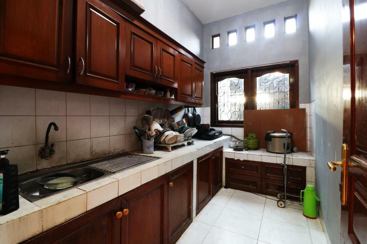Backpack Syariah Cempaka Putih Barat Hostel Jakarta Buitenkant foto