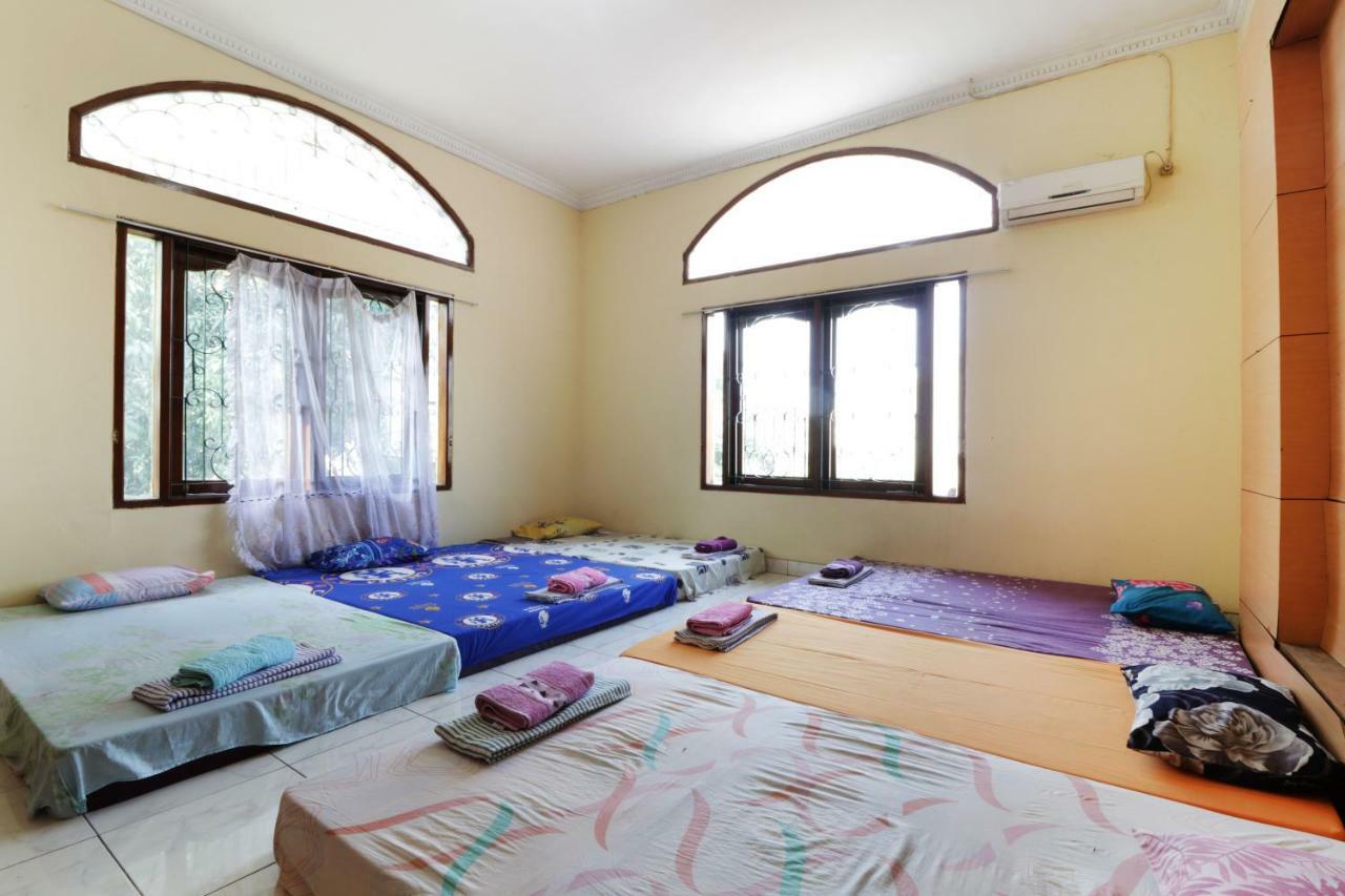 Backpack Syariah Cempaka Putih Barat Hostel Jakarta Buitenkant foto